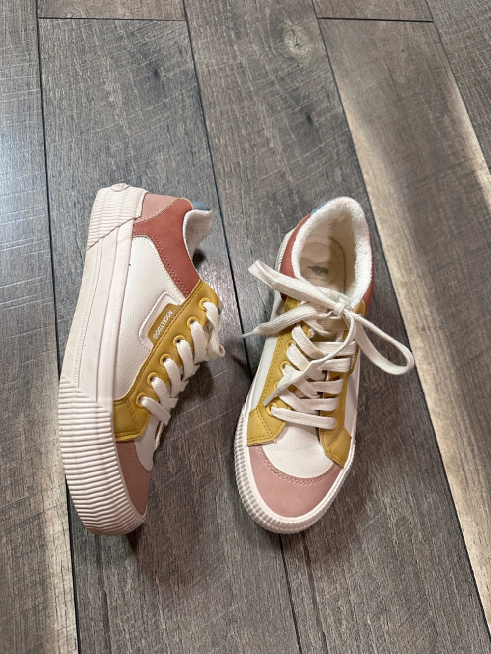 Rocket Dog Cheery Natural Sneakers